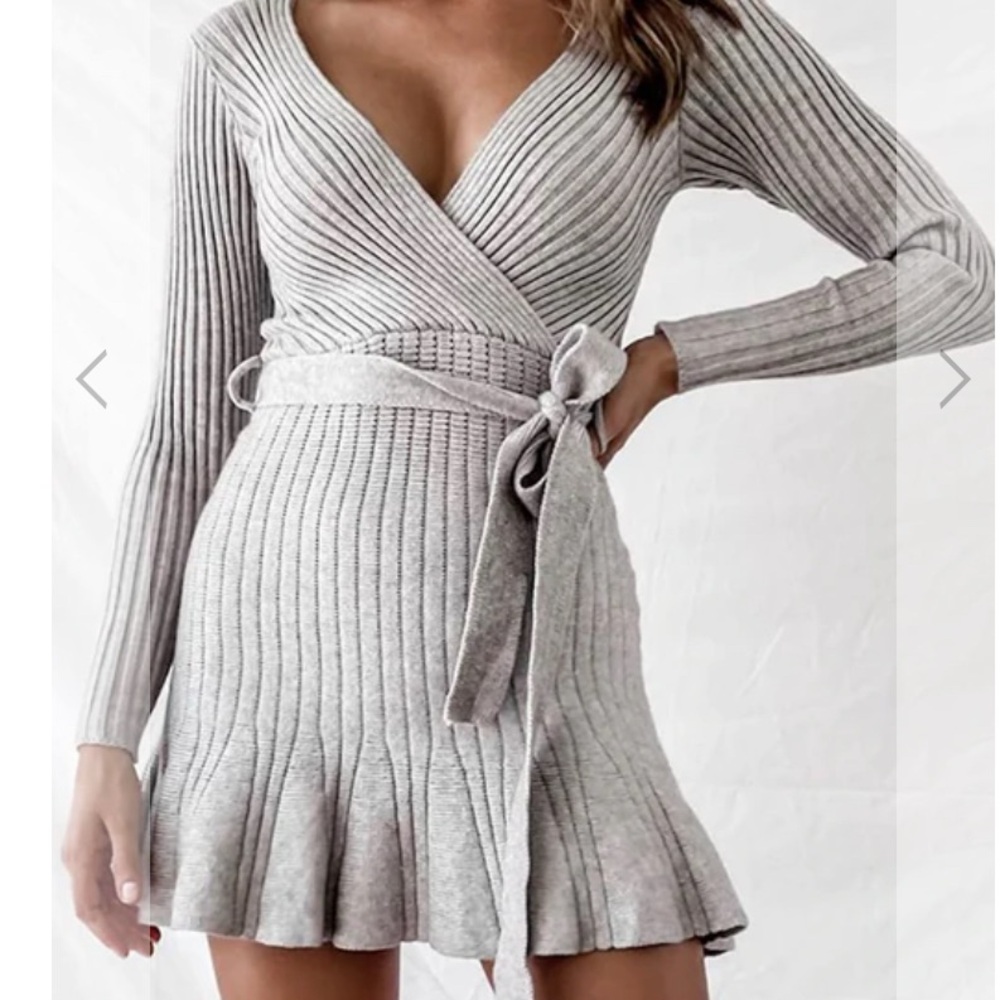 Elegant Gray Ribbed Wrap Dress